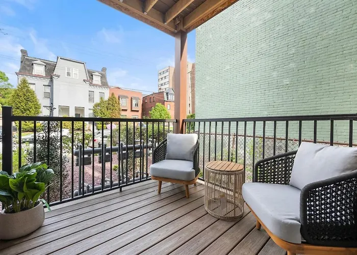 Pfr - Highland, 3br 2ba Shadyside Condo, Ada, 2 Decks And Off-street Parking *